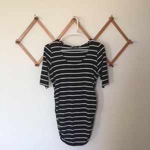 A Pea in the Pod maternity shirt small so comfy!